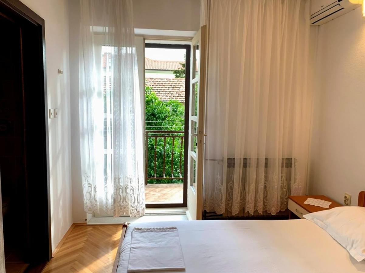 Obradovic Rooms & Apartments Makarska Eksteriør bilde