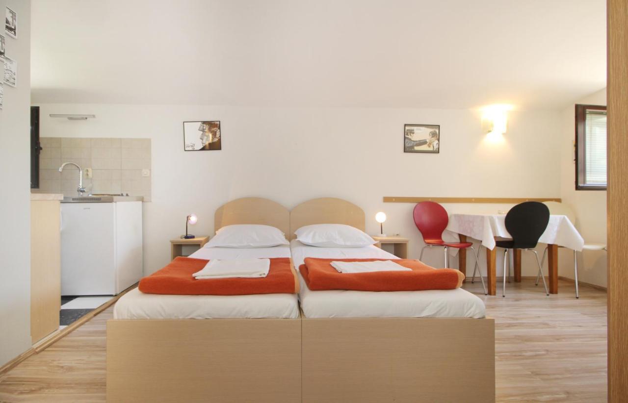 Obradovic Rooms & Apartments Makarska Eksteriør bilde
