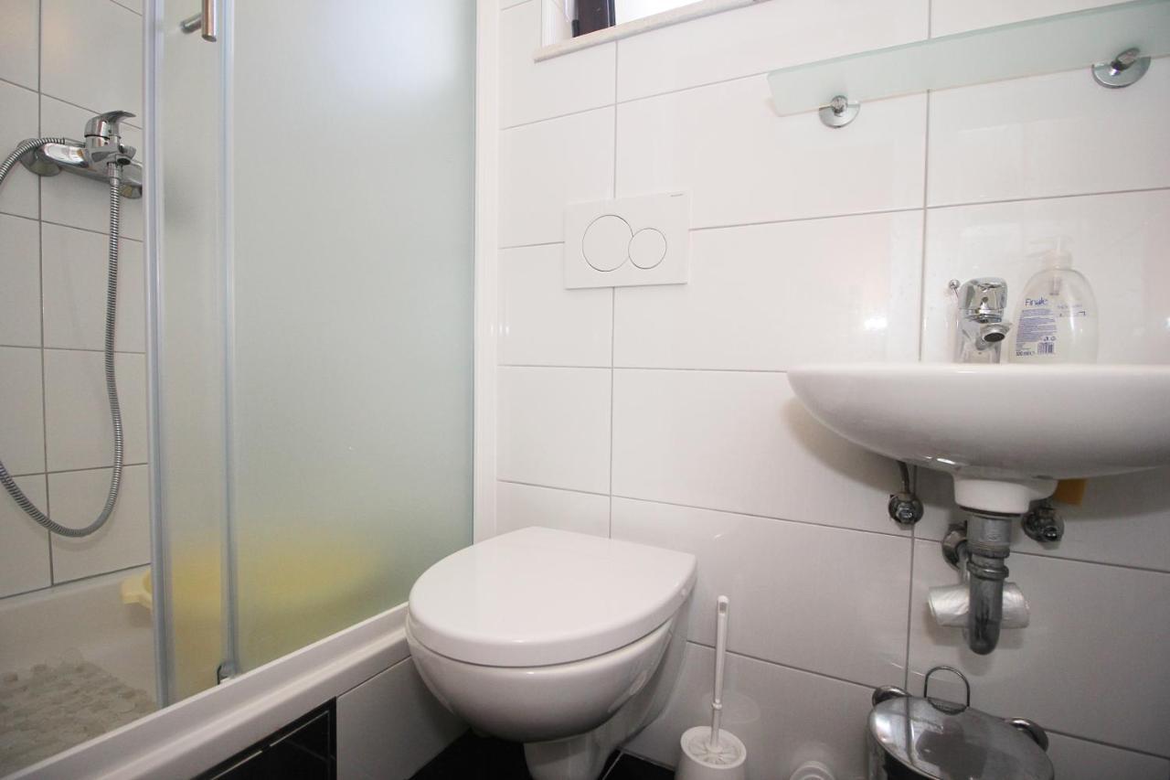 Obradovic Rooms & Apartments Makarska Eksteriør bilde